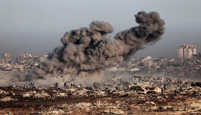 إصابة واستشهاد 4 بقصف صهيوني على منتزه التفاح ونسف المنازل يوقع شهداء في جميع أنحاء غزة