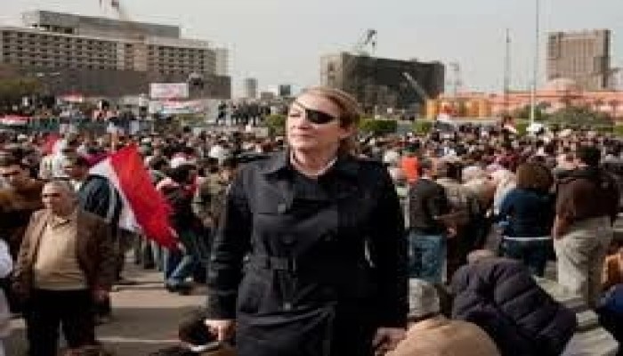 الجارديان || حين يُستهدف حاملو الحقيقة.. تصاعد الحرب على الصحافة في زمن النزاعات