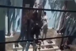 بالفيديو|| اقتحام مسجد بالشوم أثناء صلاة التراويح في نجع حمادي