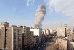 سماء العرب تُغلق أبوابها تحت ضغط الهجوم على إيران: قرارات عاجلة تكشف هشاشة الإقليم أمام حرب مفتوحة