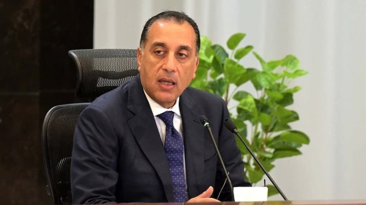 مدبولي يُفعّل غرفة الأزمات ويرفع الاستعداد للدرجة القصوى مع بدء الحرب الأمريكية الإسرائيلية على إيران