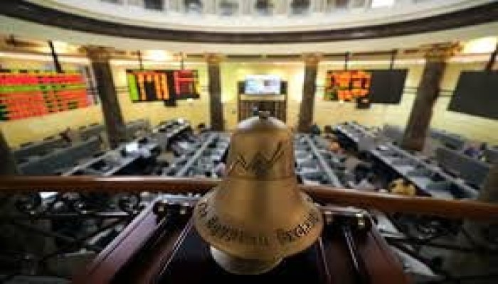 انهيار مبكر في البورصات العربية: وقف تداول في مصر وتعليق مفتوح بالكويت تحت ضغط الحرب الأمريكية الإسرائيلية على إيران