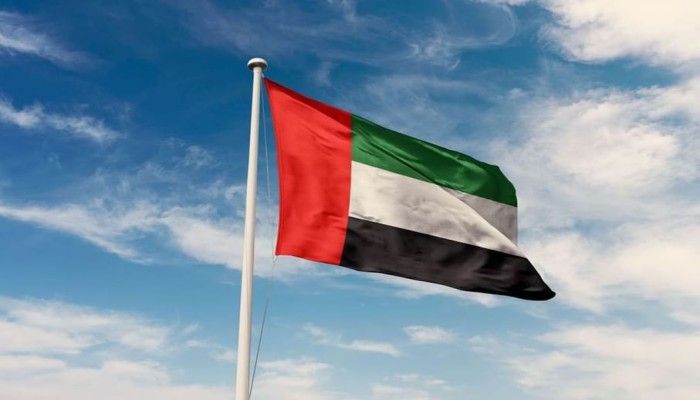 الإمارات تعلن إغلاق سفارتها في طهران وسحب سفيرها وكافة أعضاء بعثتها الدبلوماسية 