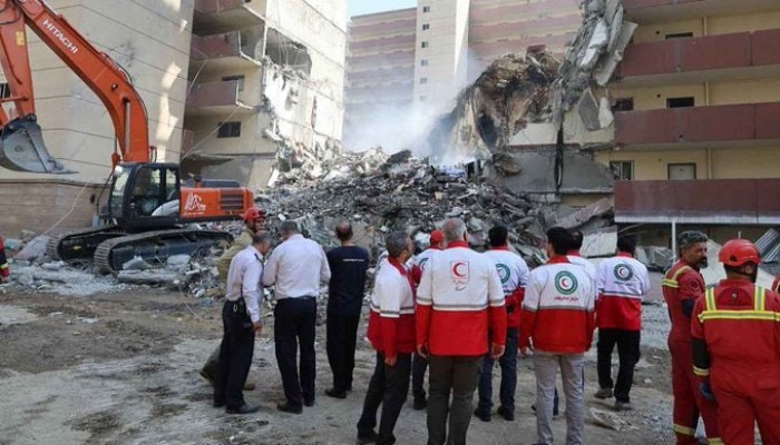 الهلال الأحمر الإيراني: مقتل 555 شخصا  بينهم 165 طفلًا حتى الآن جراء الهجمات على إيران