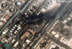 الجارديان || دول الخليج على وشك التحرك ضد إيران بسبب ضربات "متهورة" في المنطقة