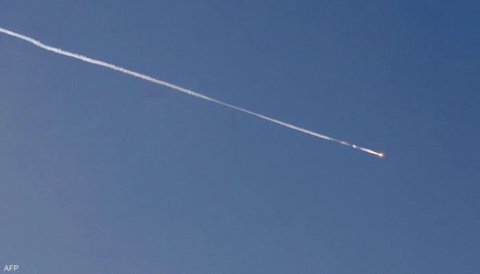 تركيا تعترض صاروخًا باليستيًا إيرانيًا فوق هاتاي وتلوح بحق الرد