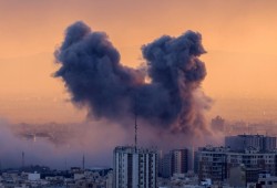 الحرب الإسرائيلية - الأميركية على إيران.. خلفيّاتها وأهدافها