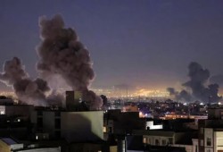 ميدل إيست آي|| كيف قد تسرّع حرب إيران سقوط الإمبراطورية الأميركية