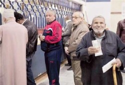 معاشات لا تكفي المعيشة.. التضخم يضغط على كبار السن وأصحاب المعاشات والحكومة تتجاهل الحماية الاجتماعية