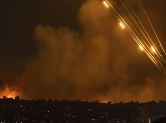 تصعيد إيراني جديد: الموجة 27 تستهدف إسرائيل وقواعد أميركية وتوسّع رقعة المواجهة