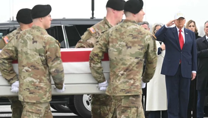 فيديو|| استقبال ترامب جثث الجنود الأمريكيين العائدين من  إيران