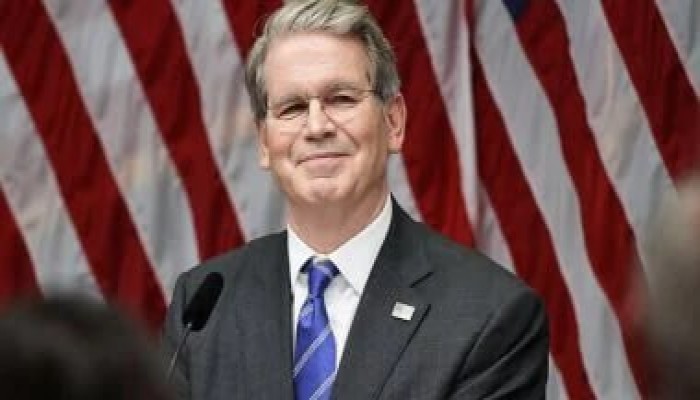 واشنطن تخفف القيود على روسيا طمعًا في بترولها بعد وصول أسعاره 93 دولارًا