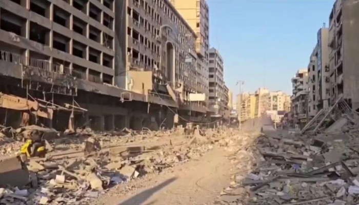 الاحتلال يقصف فندقًا في بيروت بزعم وجود قادة إيرانيين