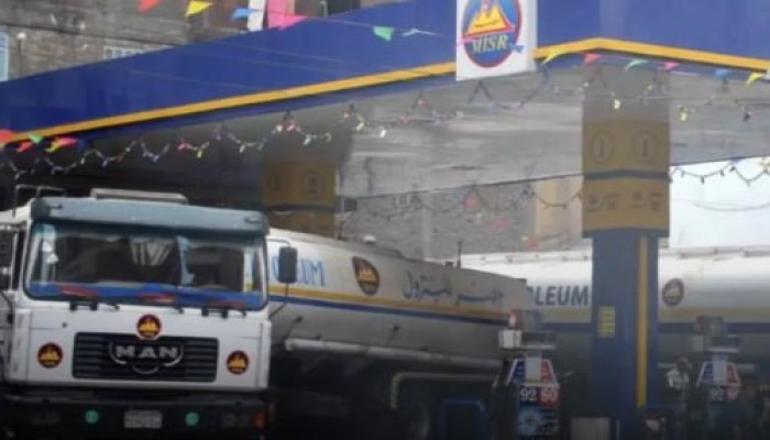 #البنزين يلهب ملايين المصريين...شاهد الممعاناة  على صفحات السوشيال