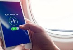 9 أسباب لتفعيل وضع الطيران في هاتفك 