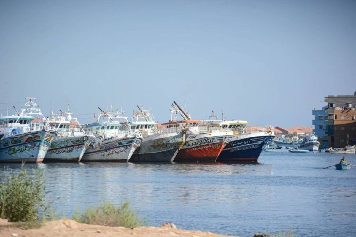 احتجاز 14 صيادًا مصريًا في إريتريا منذ 12 يومًا دون أي تحرك من القاهرة