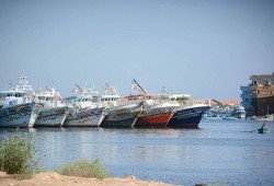 احتجاز 14 صيادًا مصريًا في إريتريا منذ 12 يومًا دون أي تحرك من القاهرة