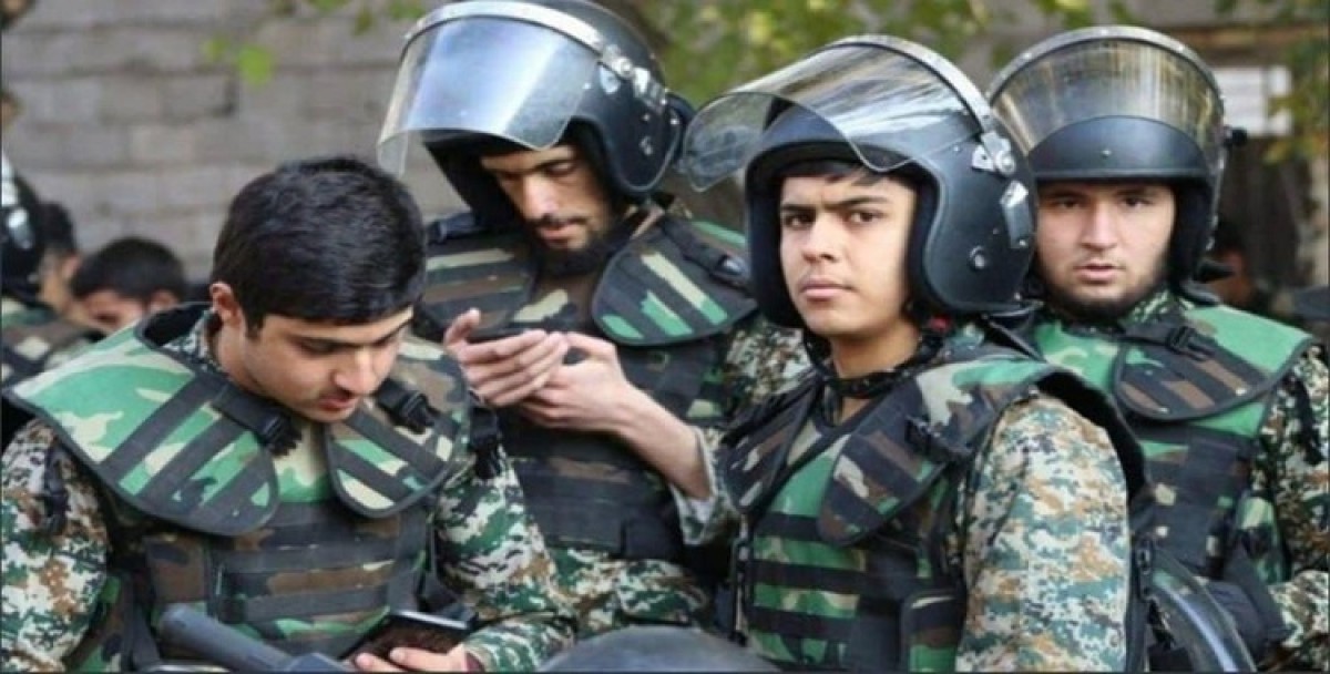 مقتل 10 من قوات الباسيج.. هجوم غامض بطائرة مسيرة على أهداف في طهران