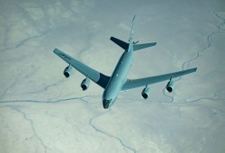 مقتل طاقم من 6 عسكريين أمريكيين بعد سقوط طائرة وقود أمريكية في غرب العراق وسط غموض حول الأسباب