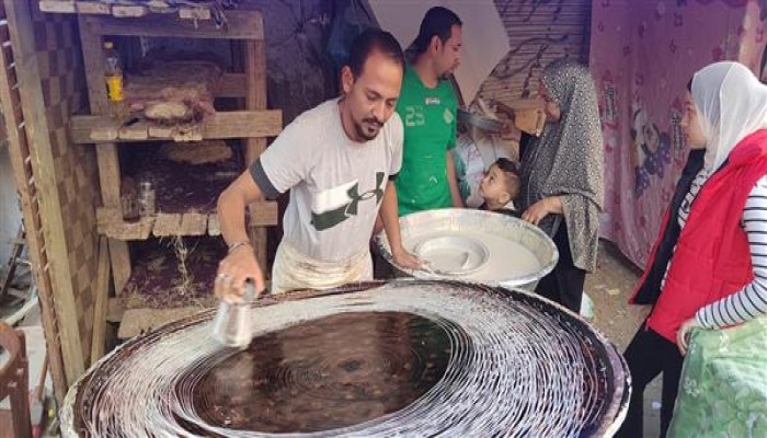 شامية أم مصرية؟.. قصة الكنافة أشهر حلوى رمضانية 