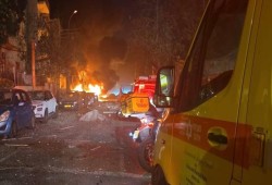 موجة نزوح تاريخية من "إسرائيل" بسبب صواريخ إيران وحزب الله