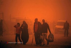 شاهد || عاصفة رملية تضرب مخيمات نازحي غزة