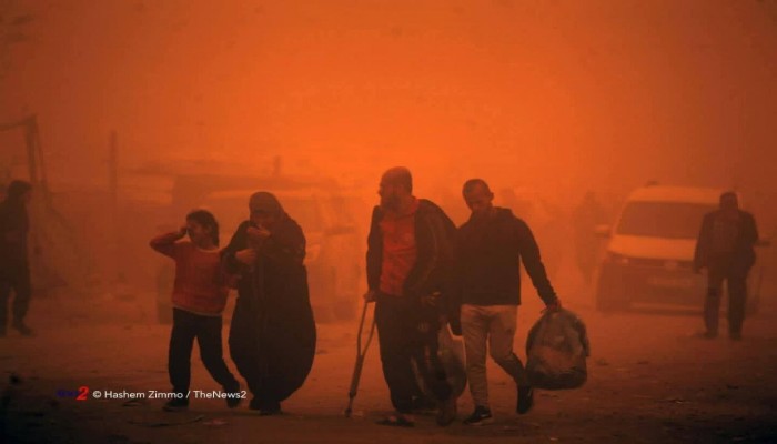 شاهد || عاصفة رملية تضرب مخيمات نازحي غزة