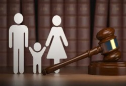 العدل تعاقب الممتنعين عن النفقة بحرمانهم من 11 جهة حكومية.. حماية للأبناء أم توسيع جديد للعقاب الإداري؟