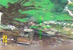 بالفيديو || لقطات توثق إصابة مباشرة لدبابة للاحتلال بصاروخ لحزب الله