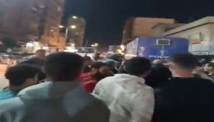 شاهد|| ضباط المسطحات والمباحث يجددون اعتداءاتهم على أهالي الوراق... اعتقالات وإصابات وغضب متصاعد