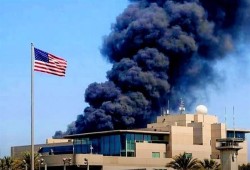 الصواريخ الإيرانية تستهدف السعودية وقطر والإمارات.. والدوحة تطرد الملحقين العسكري والأمني من قطر 