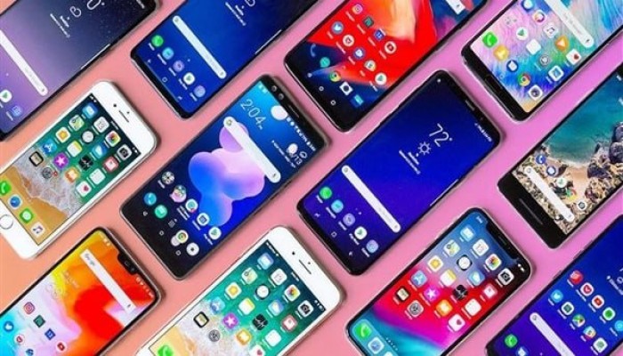 فوضى التسعير المحلية تضرب سوق المحمول بمصر