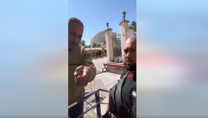 فيديو لسائح أسترالي يكشف رشوة لضابط شرطة في جنوب سيناء