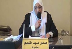 في منفاها.. ابنة المحامية هدى عبدالمنعم تكافح من أجل الإفراج عن والدتها المعتقلة ظلمًا