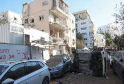 صواريخ إيران تضرب إيلات وتل أبيب وخطط أميركية لتوسيع المواجهة عسكريًا