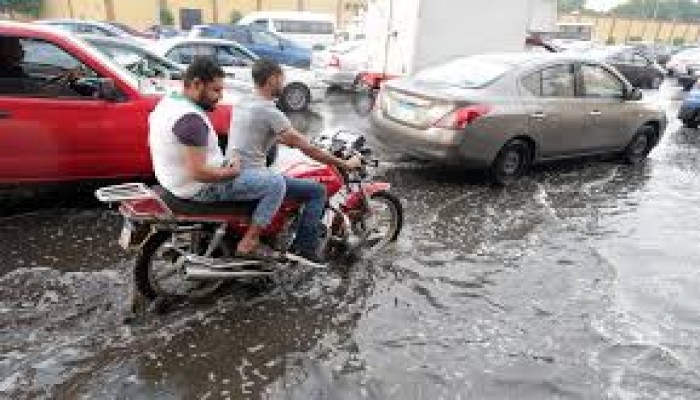 حقيقة حظر حركة المواطنين ومنح إجازة غدًا للعاملين بالدولة وتعليق الدراسة لمدة 15 يومًا