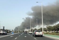 حادث صاروخي في أبوظبي يخلّف قتلى ومصابين ويثير تساؤلات حول تداعيات الاعتراض داخل المدن