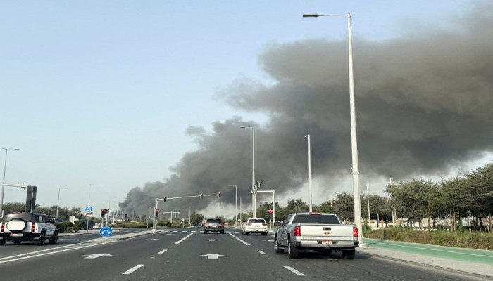 حادث صاروخي في أبوظبي يخلّف قتلى ومصابين ويثير تساؤلات حول تداعيات الاعتراض داخل المدن