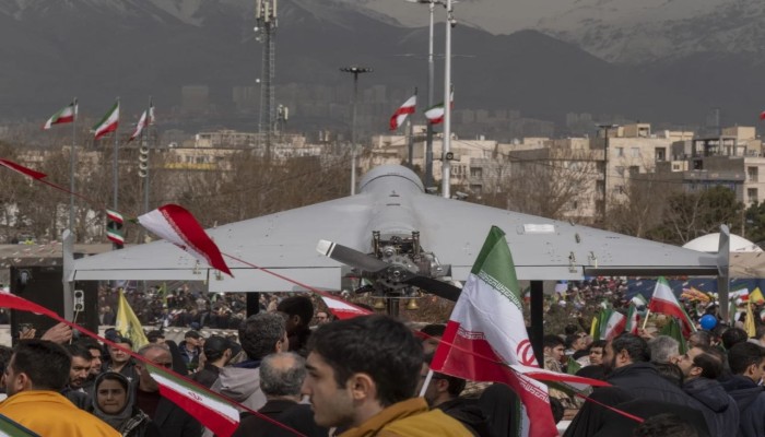 أتلانتيك كآونسل || من الطائرات المسيّرة إلى وقود الصواريخ: كيف تدعم الصين وروسيا إيران عبر سلاسل الإمداد