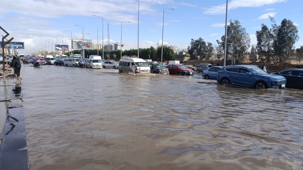 طرق بالمليارات تغرق في ساعات.. أمطار مارس تفضح عجز البنية التحتية بالقاهرة والمحافظات