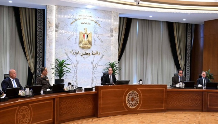 إغلاق مبكر واستثناءات واسعة.. كيف فضح القرار الحكومي ارتباك إدارة الاقتصاد المصري