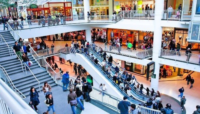 إغلاق التاسعة وتبجح الإعلام.. كيف أعاد القرار إلى الشارع ذاكرة الرئيس مرسي وأشعل غضبًا واسعًا على مواقع التواصل