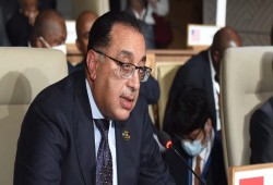 تباطؤ حكومي تحت ضغط الحرب.. مدبولي يعترف بكلفة الطاقة ويؤجل الحساب إلى جيب المصريين