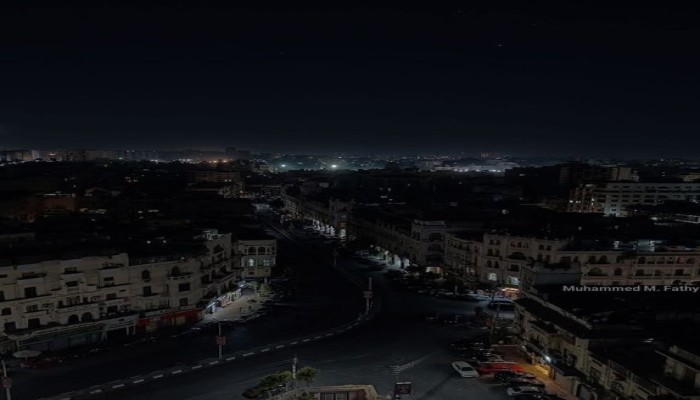 شاهد || أصحاب المطاعم والمحلات يصرخون من إغلاق "التاسعة مساء".. الشارع المظلم يضاعف الخسائر