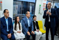 توطين صناعة السكك الحديدية في مصر بين زيف وكذب كامل الوزير عن التصنيع المحلي واستمرار الاعتماد على الديون