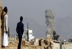 ترامب يعلن التفاوض ويواصل القصف.. مسار أمريكي خبيث يهدف للاستيلاء على النفط واليورانيوم وتغيير النظام