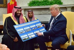 إدارة ترامب تدفع نحو تحميل دول عربية كلفة المواجهة مع إيران