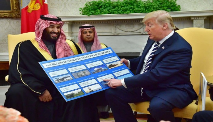 إدارة ترامب تدفع نحو تحميل دول عربية كلفة المواجهة مع إيران