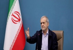 رئيس إيران إلى الشعب الأمريكي: إسرائيل تقود الحرب ضدنا بجنودكم وأموال ضرائبكم!!