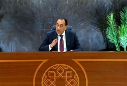 غضب وسخرية من مطالبة مدبولي المصريين تقليل الحركة والتنقل لتوفير الوقود!!